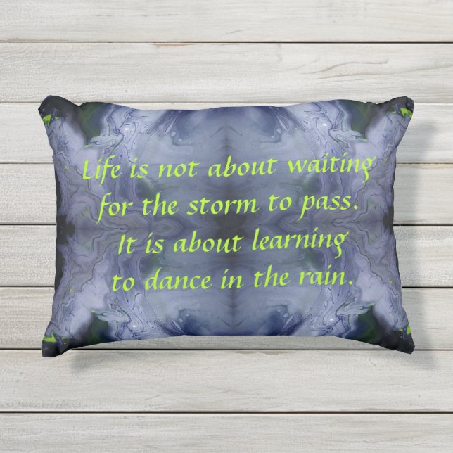 Almofada Para Ambientes Externos "Dança na Chuva" Acrílica Inspirada (Frente)