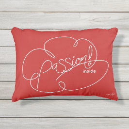 Almofada Para Ambientes Externos Dentro de PASSÃO - Nuvens Negrito - W