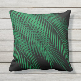 Almofada Para Ambientes Externos Folhas de palmeira tropicais no preto - exterior