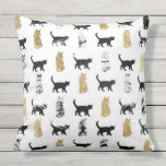 Almofada Para Ambientes Externos Gatos de Gatinhos no Mármore Dourado e Negro e Bra<br><div class="desc">Este legal e chic faux imprimido de ouro e gatos-qui com padrão de mármore preto e branco são perfeitos para o amante de os animais da moda e na moda. A sua impressão moderna e fofa é excelente de muitas dádivas e ocasiões. Aproveite esta design moderna e contemporânea para a...</div>