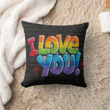 Parede de Tijolo Preto com Grafite “Eu Te Amo!”