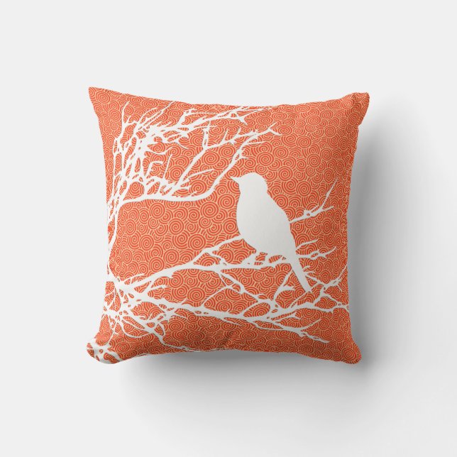 Almofada Pássaro em um ramo, branco contra a laranja coral (Frente)