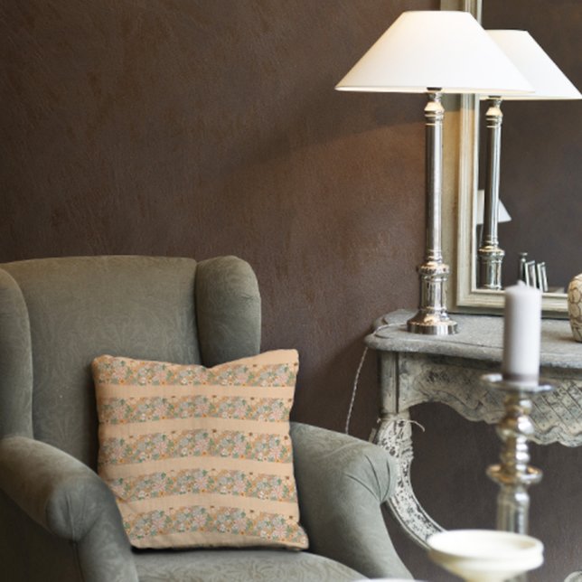 Almofada Pastel beige - listras florais (Criador carregado)