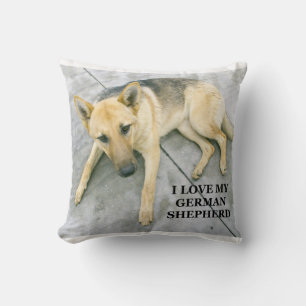 Almofada pastor-alemão-preto e creme amor c/ foto