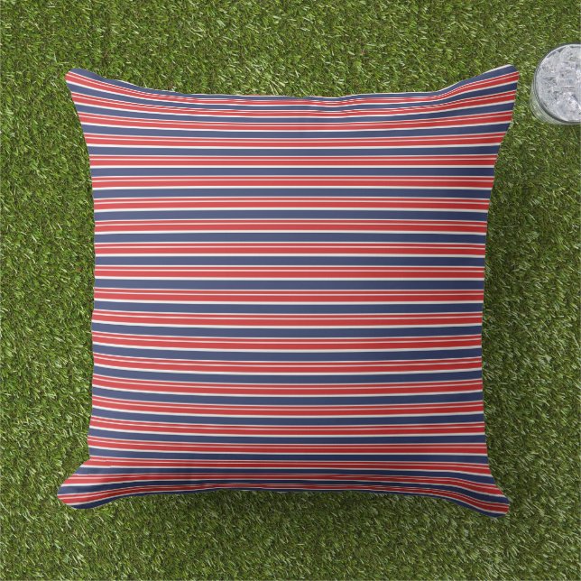 Almofada Patriotic Stripes Outdoor Pillow (Grama)