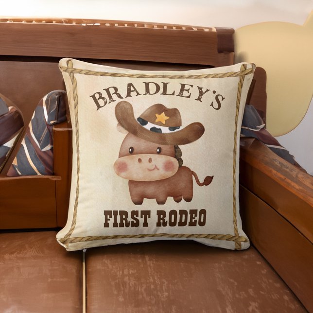 Almofada Pequeno cowboy, cavalo bebê fofo primeiro rodeio (Little cowboy cute baby horse first rodeo throw pillow baby nursery decor baby gifts baby shower)