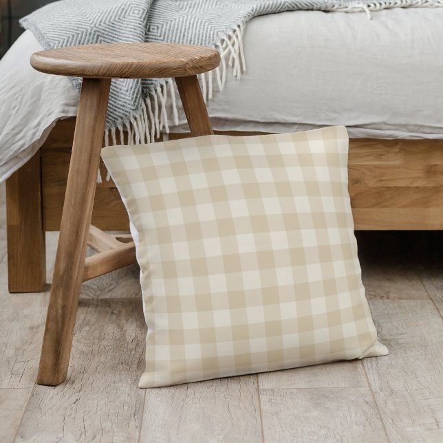 Almofada Pequenos Birdies beige Gingham - padrão. (Criador carregado)