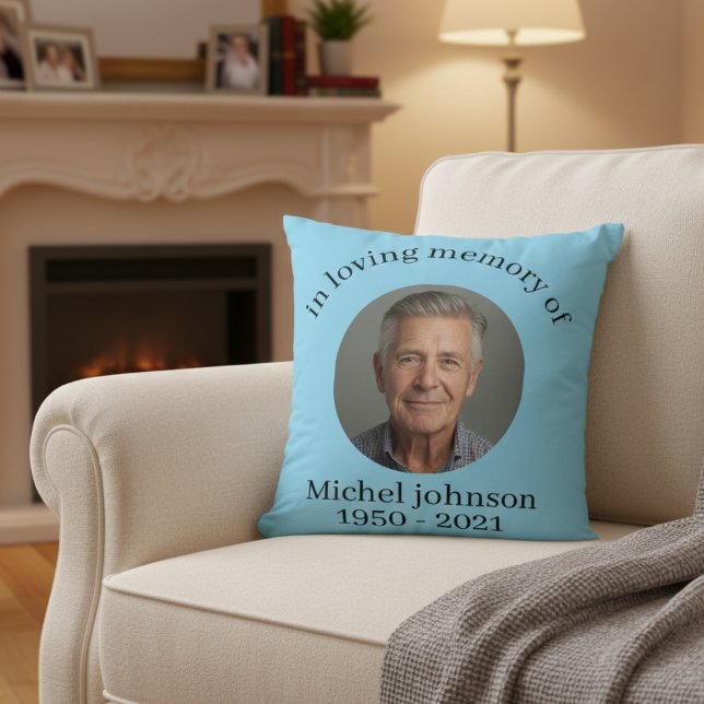 Almofada “Personalized Pillow in Memory of Michel Johnson” (Criador carregado)