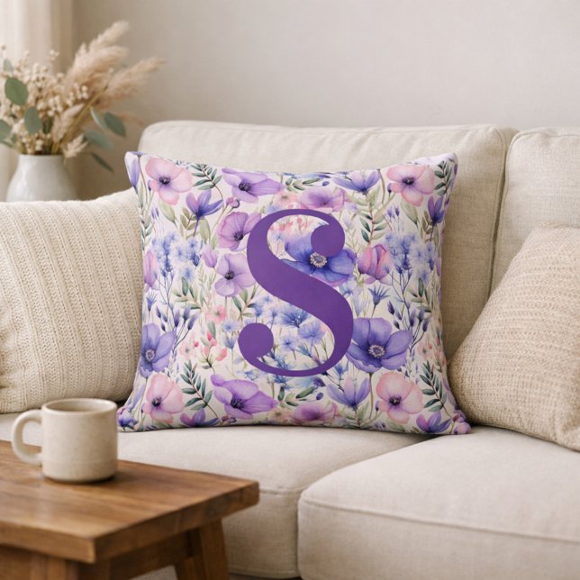 Almofada Personalized Purple Floral Monogram (Criador carregado)