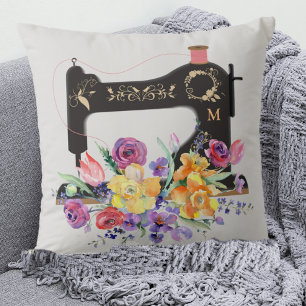 Almofada Pillo: Vintage Sewing Machine Monograma
