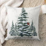 Almofada Pinheiros Verdes Russos de Inverno Pinheiros Verme<br><div class="desc">Travesseiro decorativo de Natal de Férias Feriado de Natal de Pinheiros Vermelhos Cardinais Vermelhos. Celebrar feriados com este simples e moderno cartão festivo, natural e não-fotodesign! Apresentando um dia de neve em uma montanha com pinheiros altos e verdes pintados de aquarela pintada e pinheiros vermelhos de inverno na árvore. Desejo...</div>