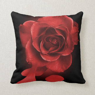 Almofada Pintando os rosas vermelhos