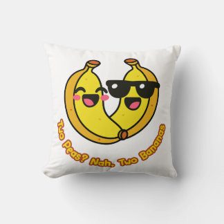 Almofada Playful Couple Cartoon – Unique Gifts & Apparel