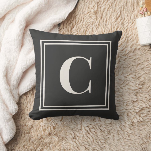 Almofada Preppy Gray Monogram Dorm Pillow - Initial  (Cobertor)
