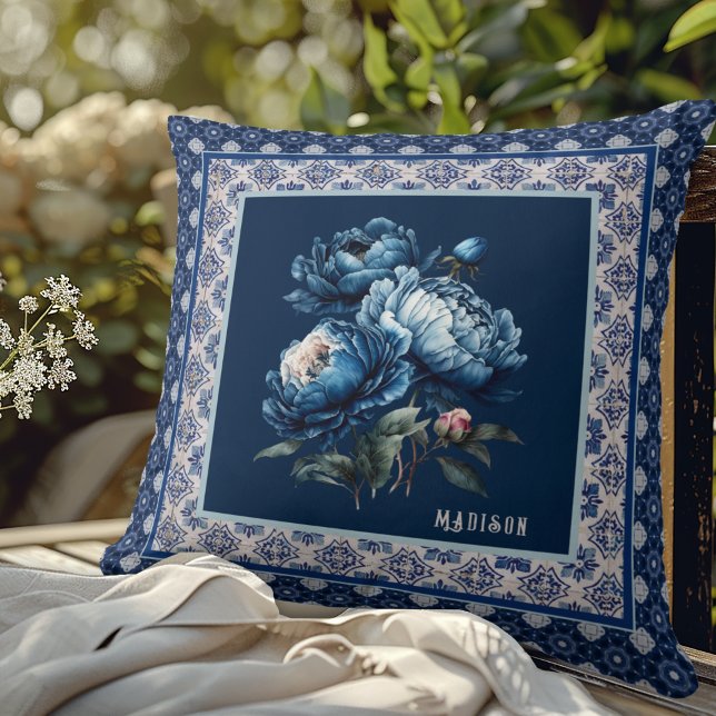 Almofada Presente Chic Azul Floral Chinoiserie Monograma (Criador carregado)