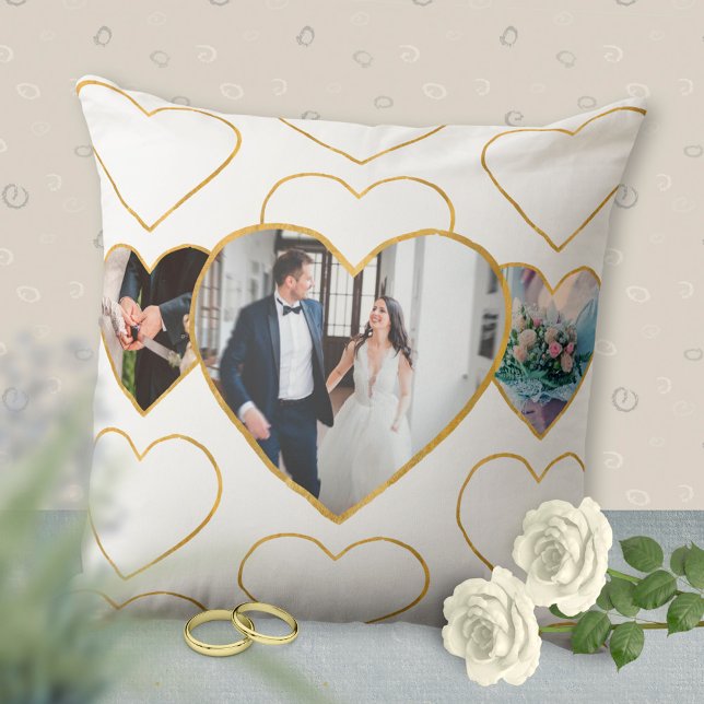 Almofada Presente de Corações Dourados de Casamento com Múl (Multi Photo Wedding Love Golden Hearts Gift Throw Pillow ©Susanne Sachers - Sunny Mind Design)
