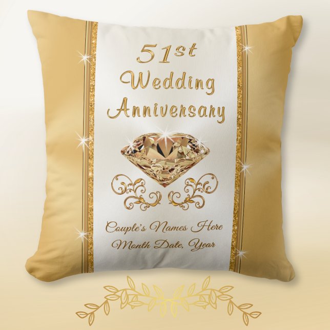 Almofada Presente Personalizado de Aniversário de 51 Anos d (51 year wedding anniversary gift. 51st anniversary gift for parents, grandparents and couple. Golden)