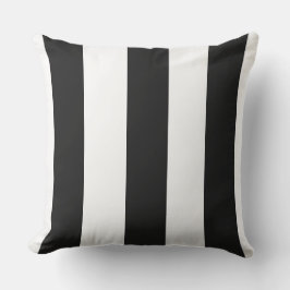 Almofada Preto e branco riscado ao ar livre