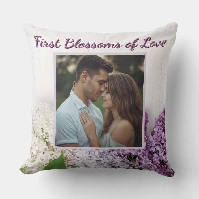 Almofada Primeiras Flores do Amor Travesseiro | Personaliza (Frente)