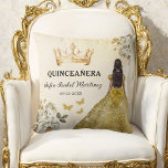 Almofada Princesa Dourada Floral Quinceanera Birthday<br><div class="desc">Adicione um pouco de elegância à sua celebração com a Dourada Princesa Floral Quinceañera Birthday Travesseiro decorativo. Este travesseiro impressionante apresenta um luxuoso design de ouro enfeitado com delicados sotaques florais, captando a beleza e a sofisticação de uma quinceñera com tema de princesa. Perfeito como uma peça decorativa ou um...</div>