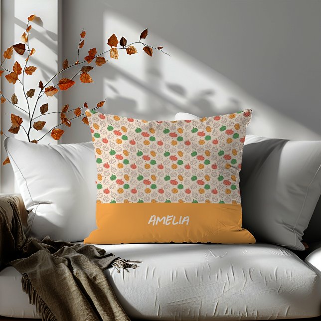 Almofada Pumpkin Halloween nome amarelo laranja (Criador carregado)