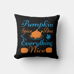 Almofada Pumpkin Spice E Tudo Bastante Engraçado Essencial