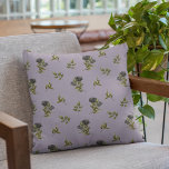 Almofada Púrpura de Rosa preto<br><div class="desc">Vintage e travesseiro floral com ilustração de rosas pretos com verde feito em padrão. O fundo é roxo.</div>