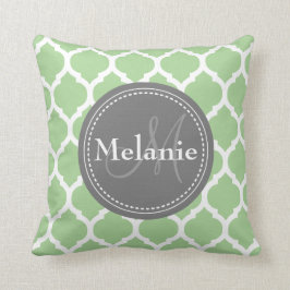 Almofada Quatrefoil Verde e Cinza Monograma