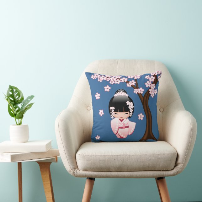 Almofada Quimono Rosa Boneca Kawaii Kokeshi em Azul (Cadeira)
