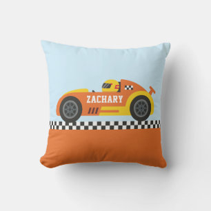 Almofada Racer na Sala de Carros de Raça Laranja e Amarelo