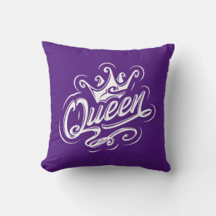 Almofada Rainha com coroa, Design de tipografia