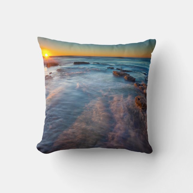Almofada Raios de sol iluminam o Oceano Pacífico (Frente)