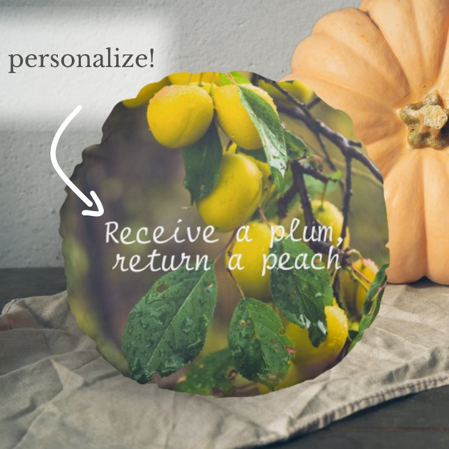 Almofada Redonda Ameixas amarelas após chuva (Criador carregado)