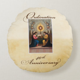 Almofada Redonda Aniversário de 40 anos de Ordenação Anjos no Altar