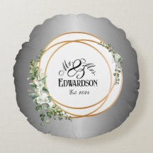 Aros Dourados Românticos e Aniversário Floral