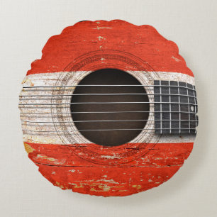 Almofada Redonda Bandeira austríaca na guitarra acústica velha