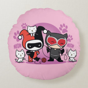 Almofada Redonda Chibi Harley Quinn & Chibi Catman Com Gatos