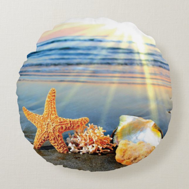 Almofada Redonda Conchas marítimas e estrelas-do-mar na praia (Frente)