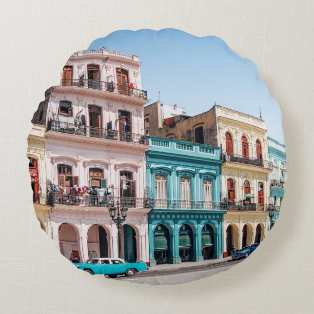 ALMOFADA REDONDA DOIS CARROS ESTACIONADOS FORA DO EDIFÍCIO (Frente)