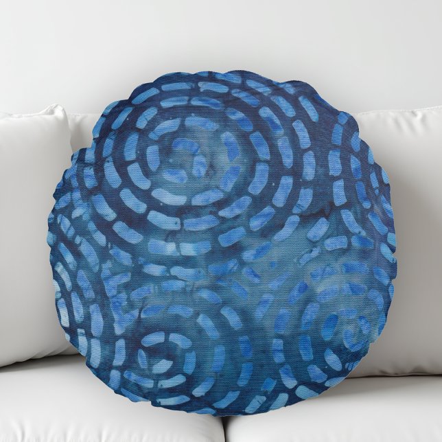 Almofada Redonda Espirales Abstratos Azuis Boho Batik (Criador carregado)