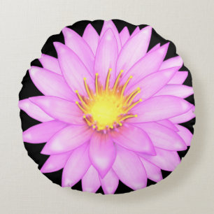 Almofada Redonda Flor de Nenúfar Rosa sobre Preto