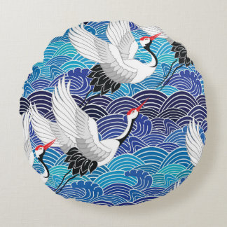 Almofada Redonda Grua Japonesa: Padrão de Aves Ornamentados.