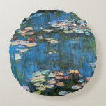 Almofada Redonda Lírios de Claude Monet, Impressionismo venenoso<br><div class="desc">Waterlily (1914), de Claude Monet, é uma pintura impressionista de arte natural. Uma das muitas variações das pinturas florais de lírio-d'água que Monet pintou pelo lago em seu jardim floral em Giverny, França. Sobre o artista: Claude Monet (1840-1926) foi o fundador do movimento de pintura impressionista francês, com a maioria...</div>