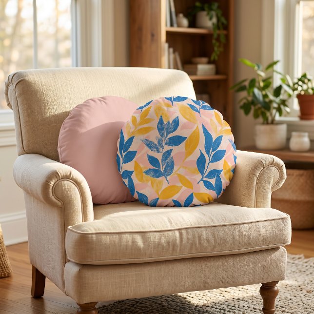 Almofada Redonda Litografia Azul Amarelo rosa divertido botânico fo (Lithograph Blue Yellow pink fun botanical leafy Round Pillow)