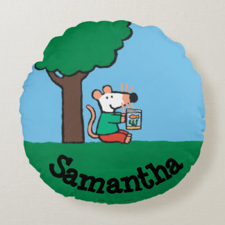 Almofada Redonda Maisy lê seu livro da biblioteca fora