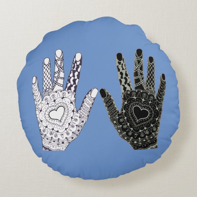 Almofada Redonda Mãos de Amizade Preta e Branca (Verso)