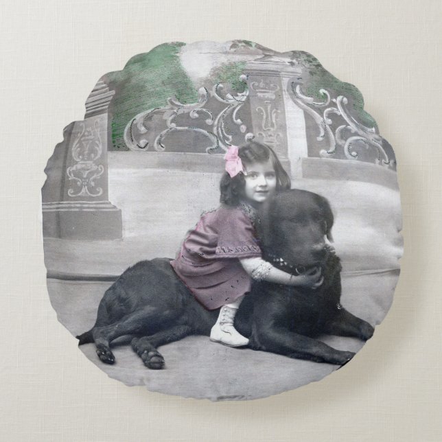 Almofada Redonda Menina e seu Cachorro (Frente)