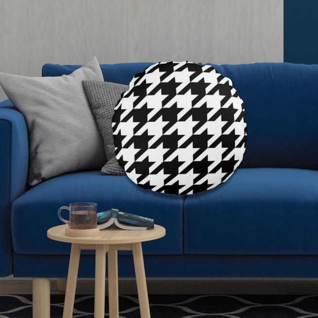 Almofada Redonda na moda geométrico branco preto (stylish geometric black white houndstooth pattern round pillow)