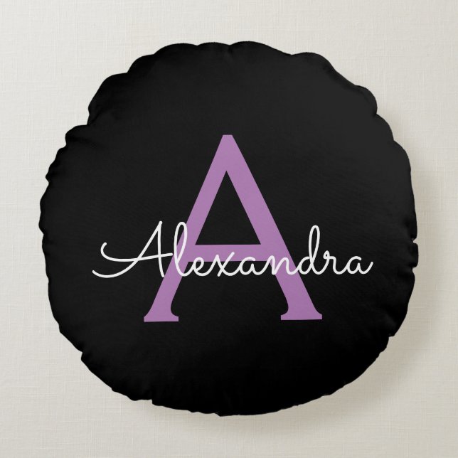 Almofada Redonda Nome do Monograma Girly de Script Preto Roxo (Frente)