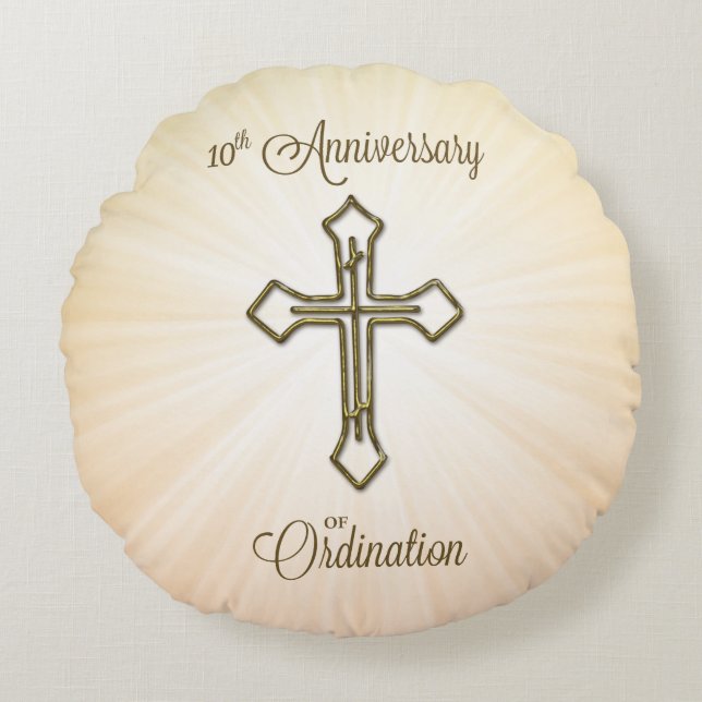 Almofada Redonda Nome Personalizado, 10º Aniversário da Ordenação (Frente)